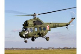 Вертолёт МИ-2 с одной ручкой управления, был под старшим офицером, н.н.э 850ч.